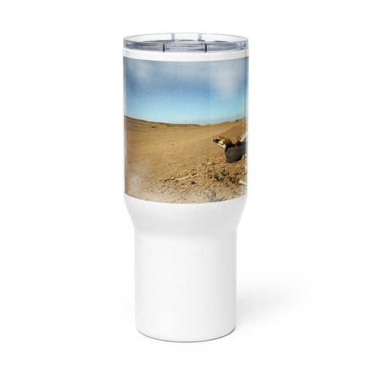 Travel mug with a handle