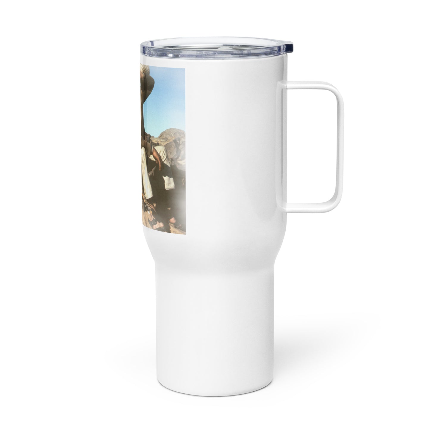 Travel mug with a handle