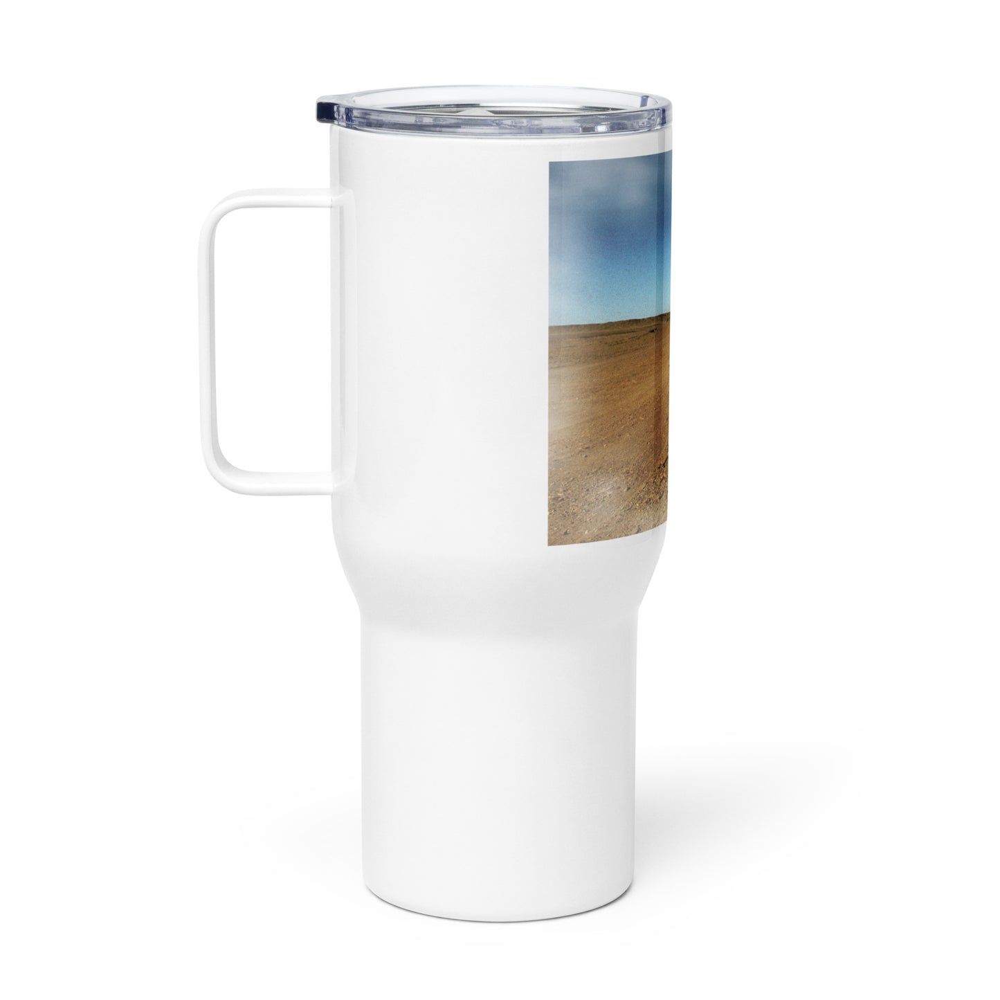 Travel mug with a handle